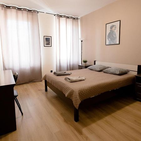 Hidden Peak Guestrooms Varsovia Exterior foto
